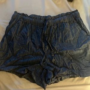 High-waist paperbag shorts